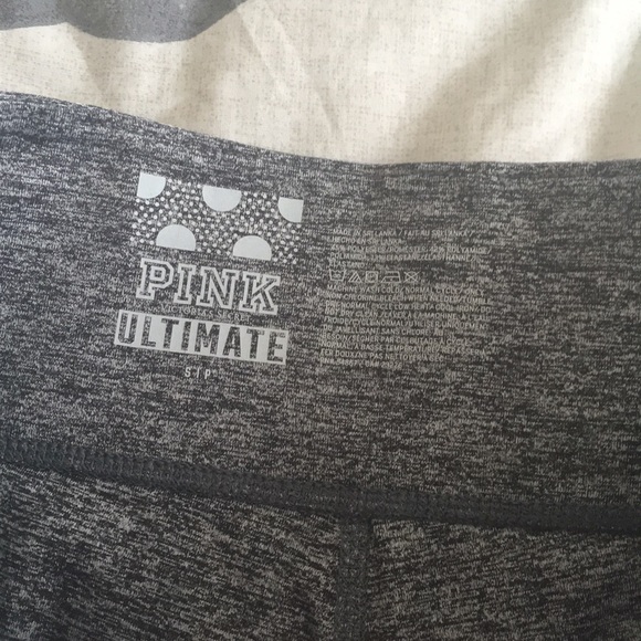 PINK ultimate capris - Picture 2 of 2